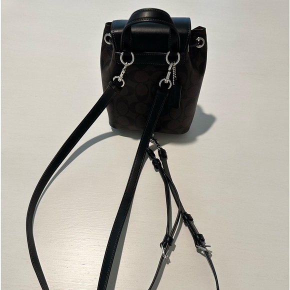 COACH Mini Bagpack ๐ค๐ค - Picture 3 of 7